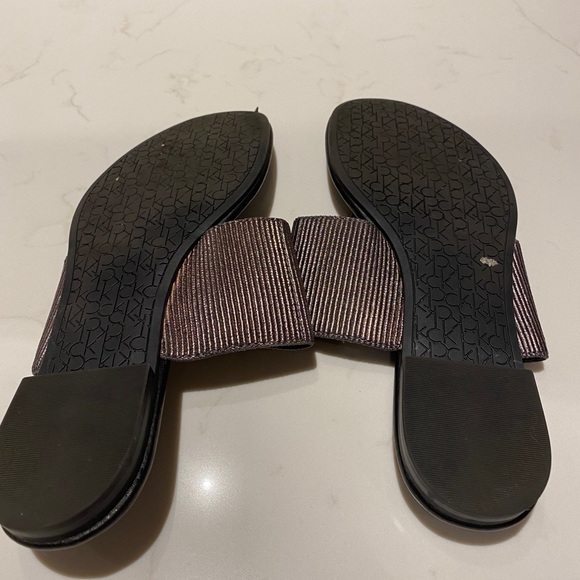 Calvin Klein Size 7.5 Slip On Sandals - Picture 5 of 6